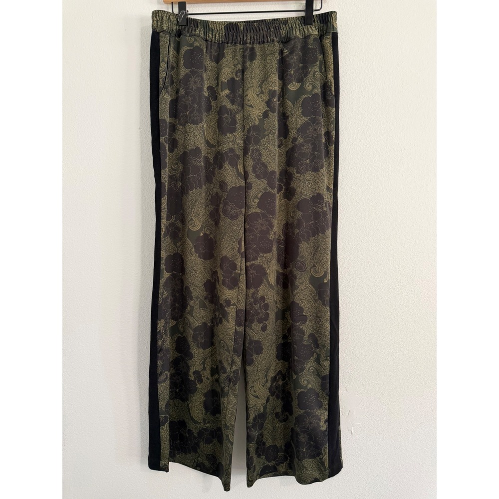 Chelsea 28 Lulu's - Silky‎ Wide Leg Track Pants Green Floral